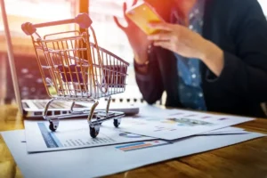 Como vender sem parecer que está?_Reprodução: Feepik