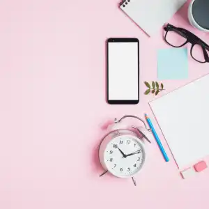 Melhores Horários para Postar no TikTok e Instagram_Reprodução: Freepik
